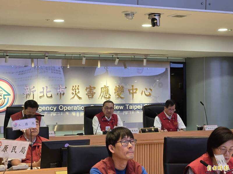 強颱巴威來勢洶洶 侯友宜:新北週五晚至週六風雨最強