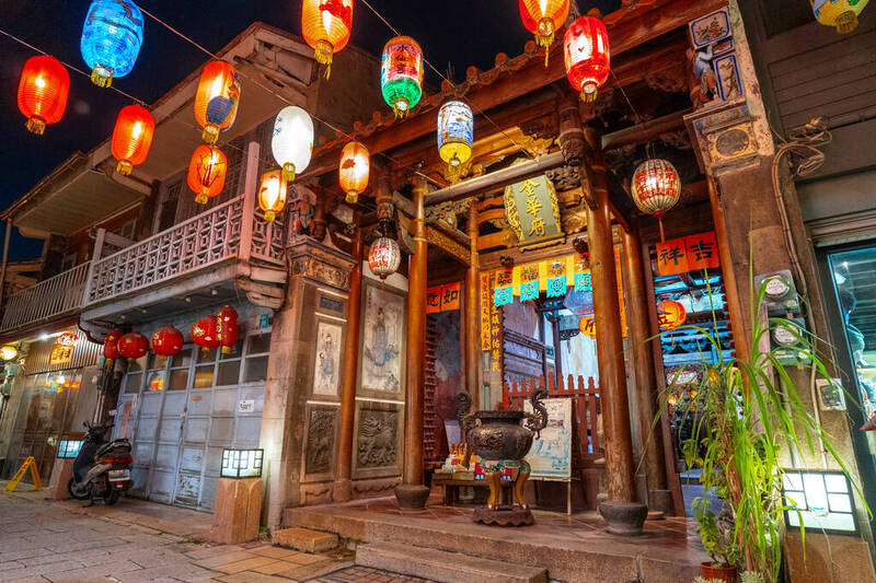 夜遊正夯!避開酷暑玩台南 金華路宵夜美食成亮點