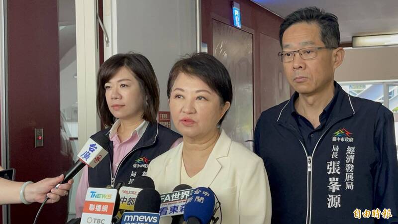 盧秀燕批中央對問題油「蓋牌」 林智群提非洲豬瘟：當初妳也在蓋牌？