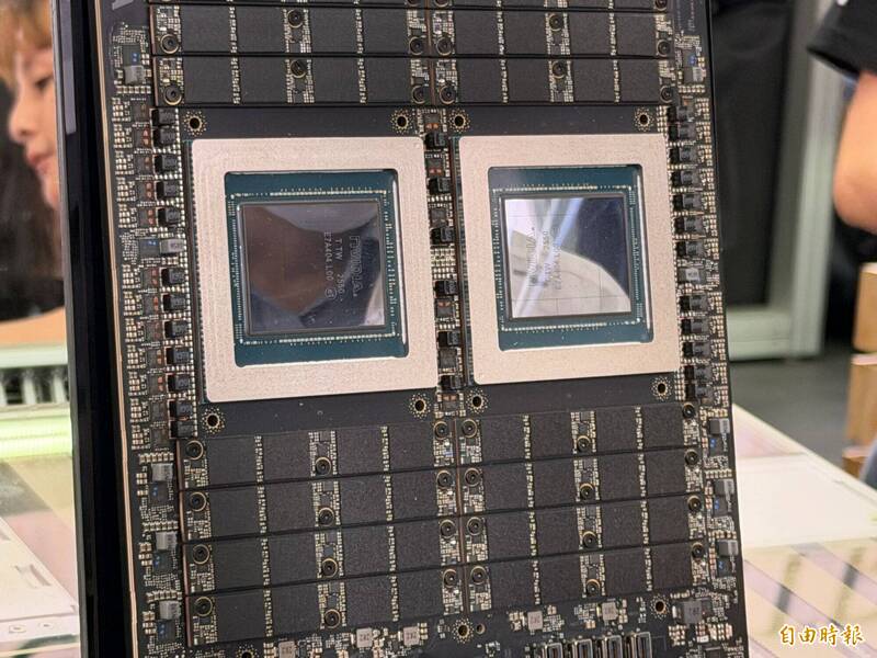 輝達AI晶片走私中國案延燒 周軒整理爆料:跨國走私鏈運作3年 爆料版
