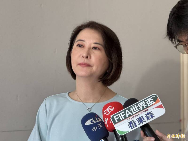 致癌油案衛福部報告僅兩張紙 藍委批政府蓋牌、卓揆在哪?