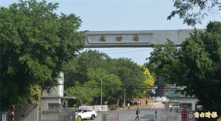 史上最狂天兵! 入伍首日睡翻、喊穿迷彩過敏 嗆遍幹部還想衝出營區