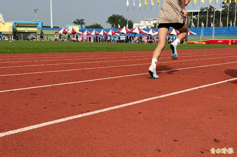 國小兒運動會爸忙賣毒 遙控妻交貨判八年半