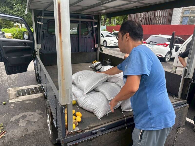 強颱巴威將發海警 台中中午開設三級應變中心因應