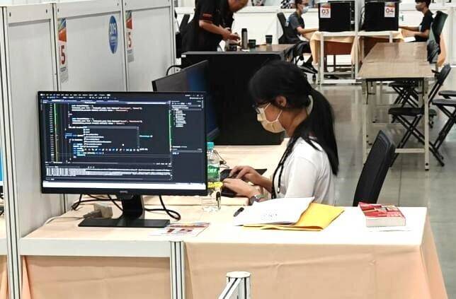 新北高工資訊科王妤安錄取國立台灣科技大學資訊工程系。（新北市教育局提供）