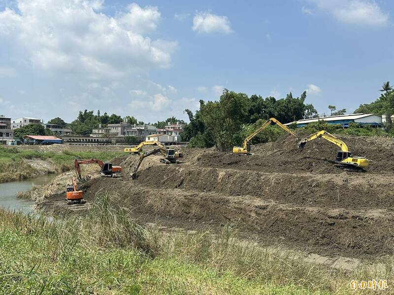 強颱逼近高市4天雨量上看600毫米 災害應變中心今晚三級開設