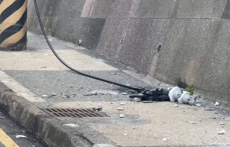 基隆市文化路電箱傍晚爆裂 復興路到文化路停電中