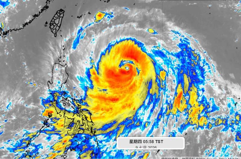 強颱巴威又大又強!暴風圈估籠罩24小時 吳聖宇:若路徑擺動風雨恐更嚴重