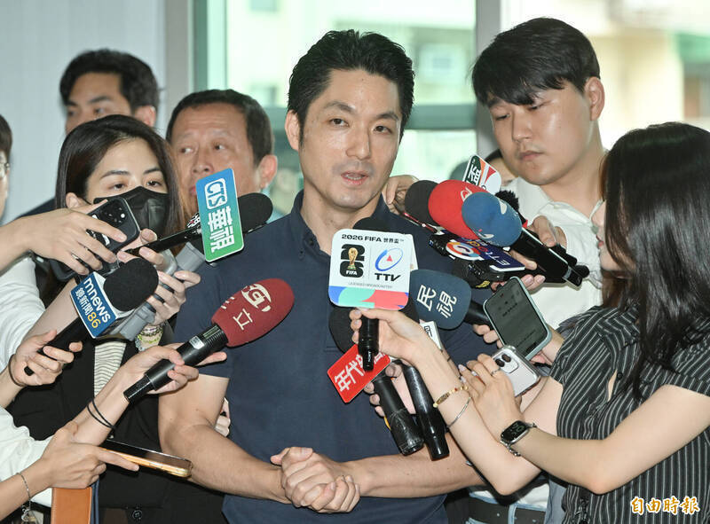 拚連任?北市白天無風雨放颱風假 行政院說話了