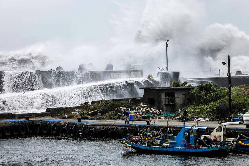 《TAIPEI TIMES》 Brunt of storm expected today