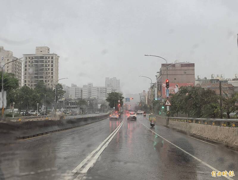 高雄市32條土石流今晚黃色警戒 雨要下到這天