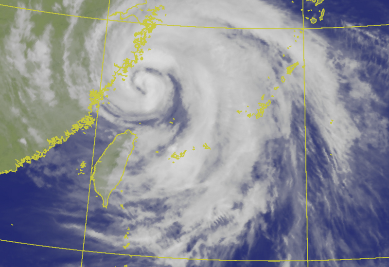 巴威夾帶強風豪雨!7/12還有颱風假?這些地區宣布了(不斷更新)