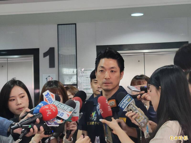 北市584件災情多路樹傾倒 下午5點恢復紅黃線禁臨停車管制