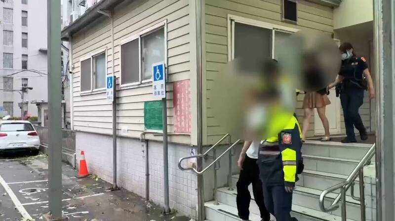 颱風天報案哭喊「有人要抓我!」 新北警搗破毒品分裝場