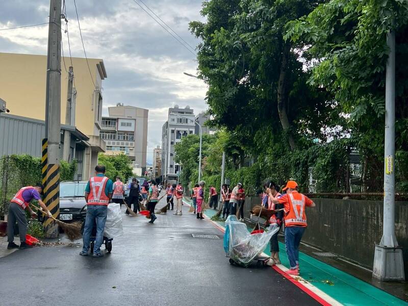 巴威颱風釀台中多處損害 區公所500人災後復原