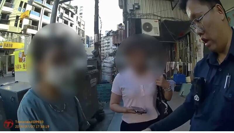 運將機警一趟車救2人! 警將計就計策動車手阻詐