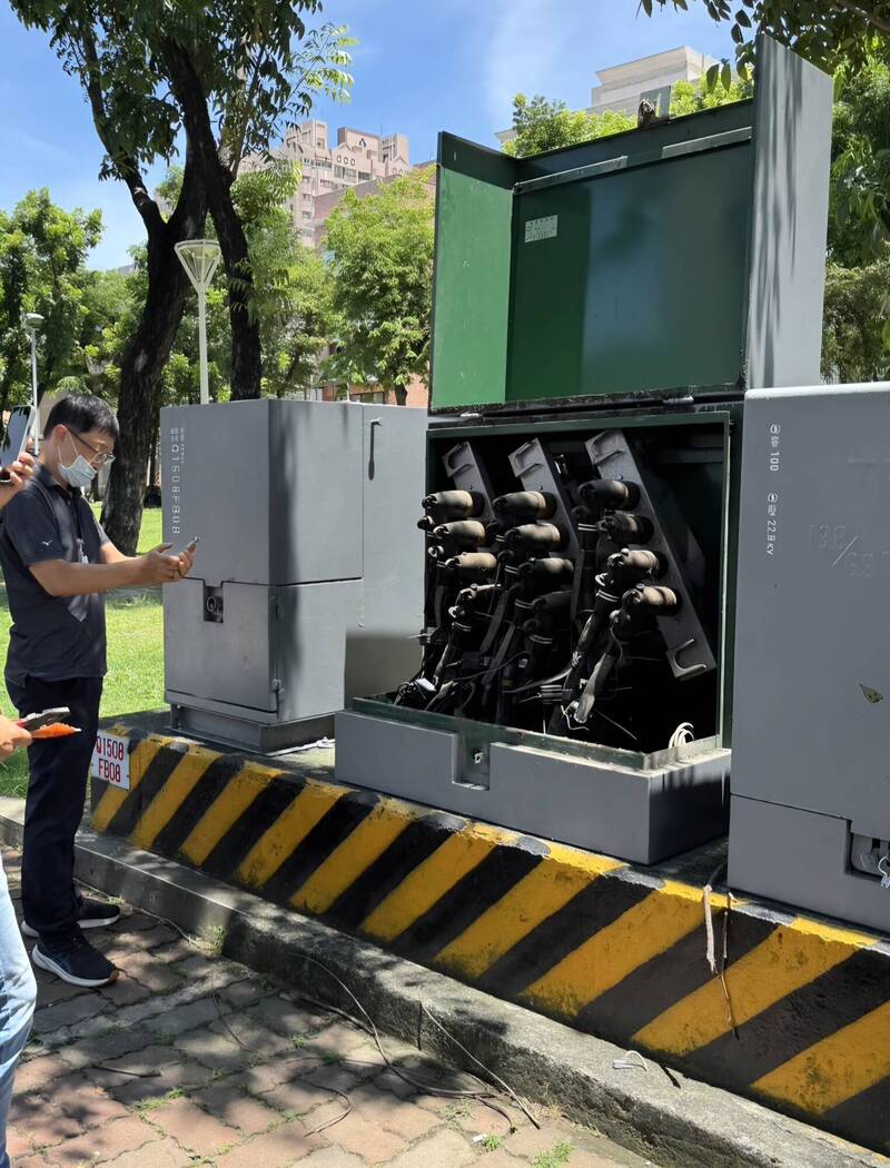 無預警停電！鳳山區破千戶受影響 台電派員搶修中