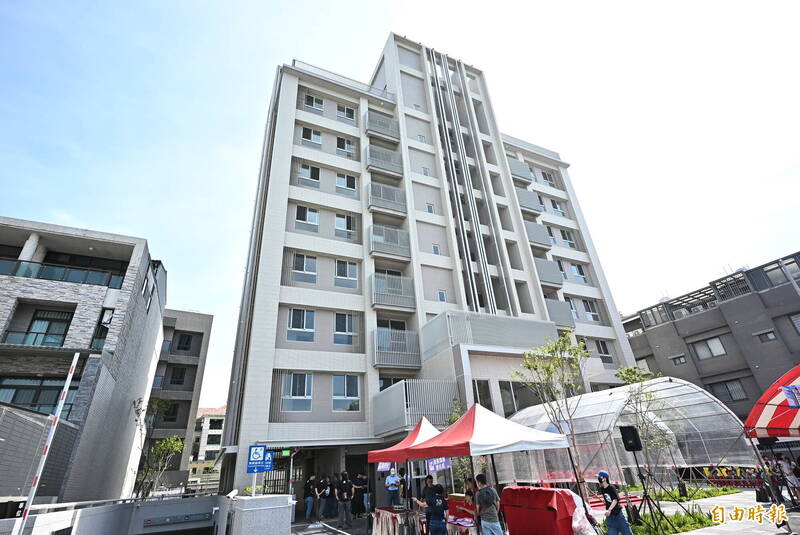 彰化員林青宅完工!王惠美率先開箱 民眾:麻雀雖小五臟俱全
