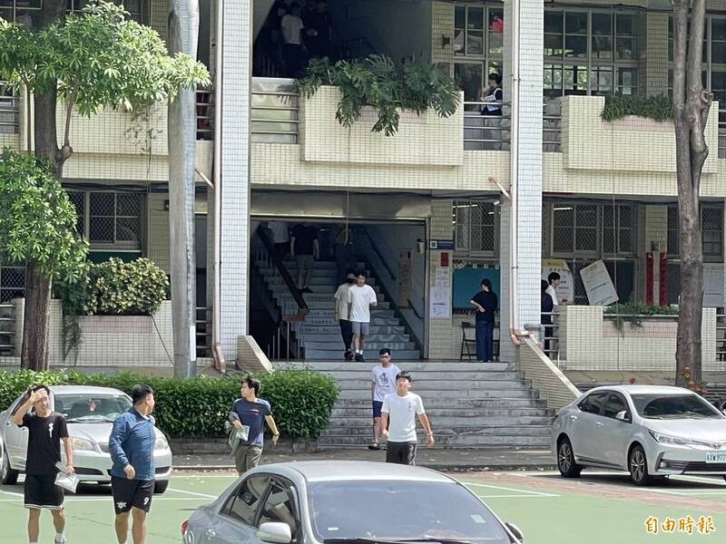 分科數甲考生嘆這3年最難 超燒腦「根本寫不完」