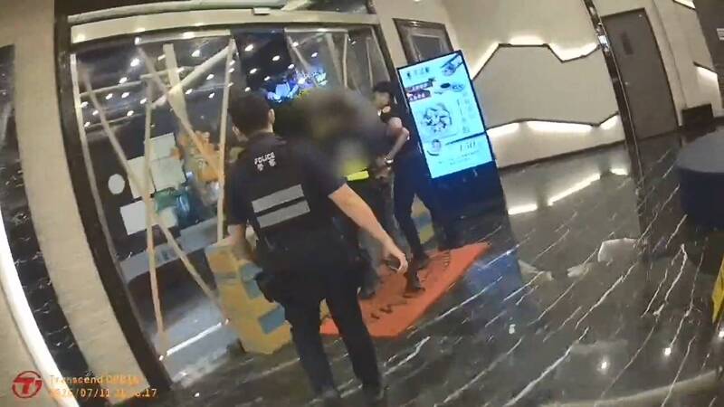 酒後2人爭吵硬要「討說法」 花蓮男襲警被壓制送辦