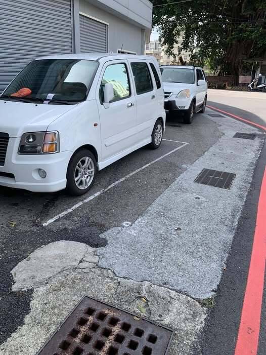 紅線內私人土地停車被開單? 彰化警方說話了