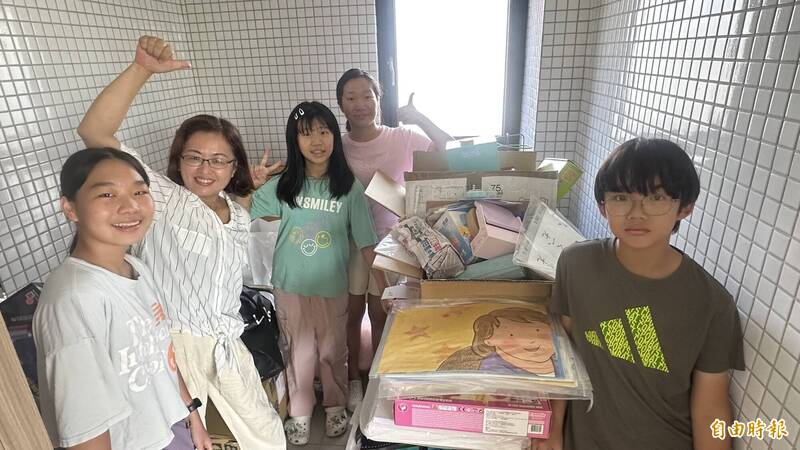 高中生發起二手品義賣助弱勢 台南「最富里」力挺