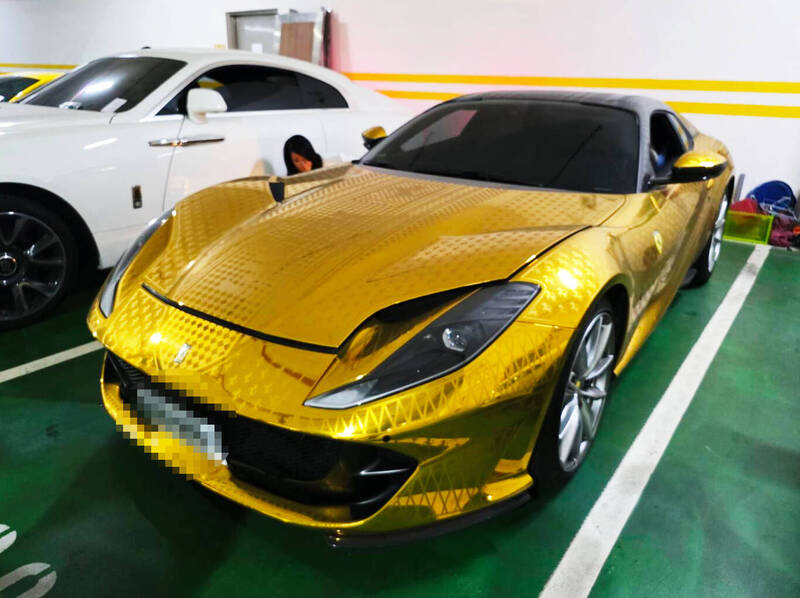 士林分署拍賣詐團6豪車全拍出 金色法拉利1698萬成交