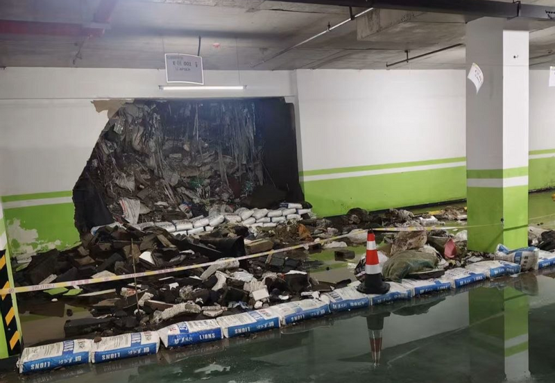 又是豆腐渣?巴威襲中國瀋陽 地下室牆體坍塌「沖出海量垃圾」