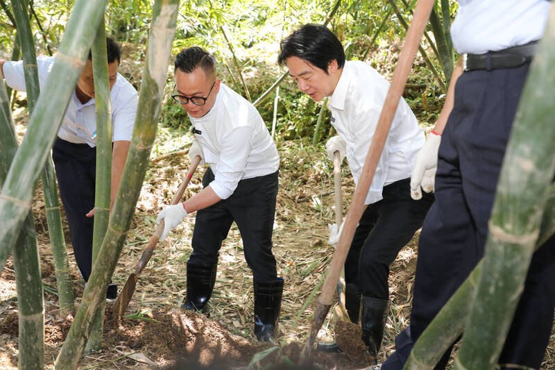 賴清德體驗挖竹筍 童子瑋:行銷基隆農特產