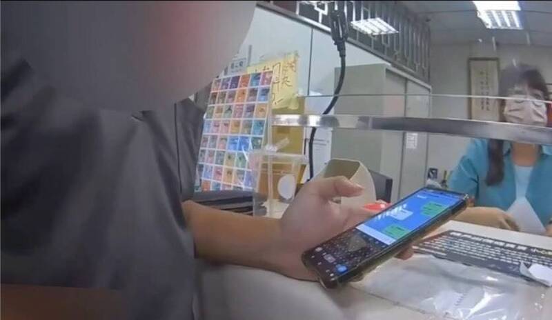 帳戶突然不能用!補教老師衝郵局查真相 竟因「太信任房東」惹禍