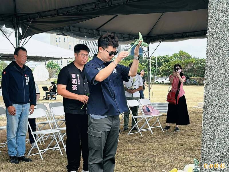 715台灣解嚴39週年，張博洋（前）提醒各界正視中國跨境鎮壓已成「新型戒嚴」。（記者王榮祥翻攝）