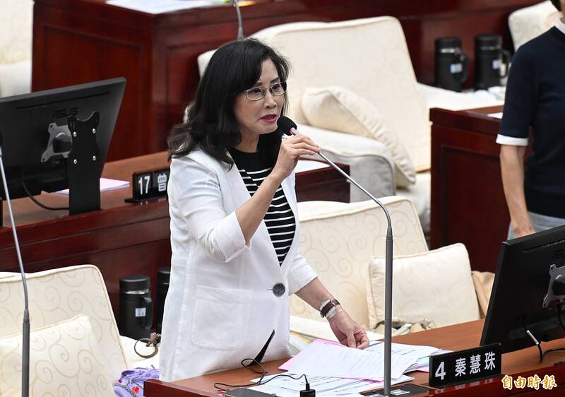 秦慧珠批蔣萬安答詢複製貼上 粉專笑:吃到誠實豆沙包