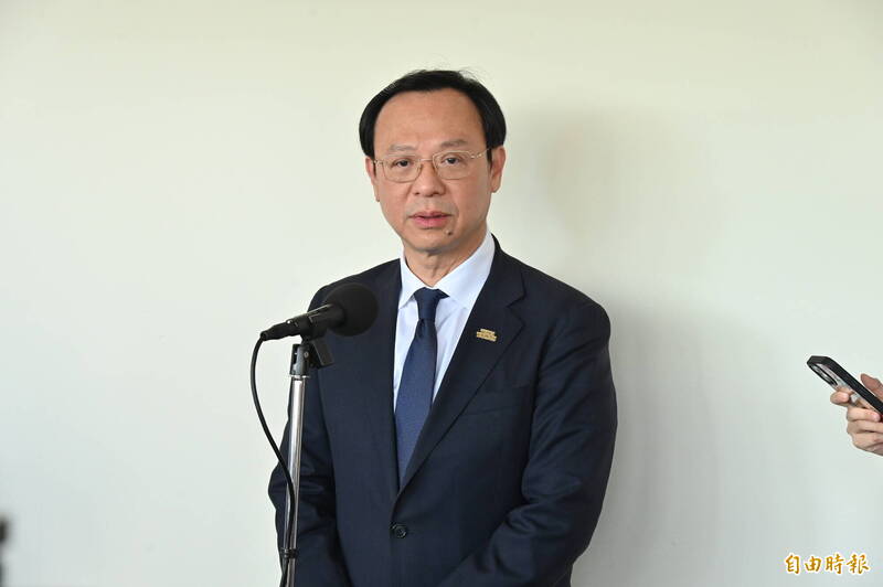 蘋果芬普寧放寬6倍惹議 石崇良:未受美國壓力