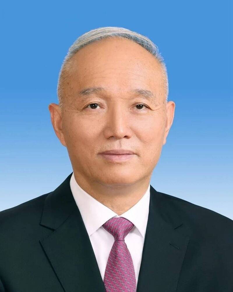 習近平下令中共中央政治局常委、中央辦公廳主任蔡奇徹查高善文。（翻攝新華網）