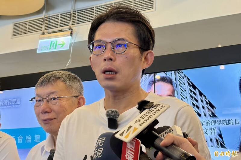 中配繳棄籍證明滿10年才能參政 黃國昌：隨主政者好惡扭曲法律解釋