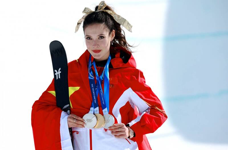 美國出生、歸化中國的滑雪選手谷愛凌(Eileen Gu)。(歐新社)