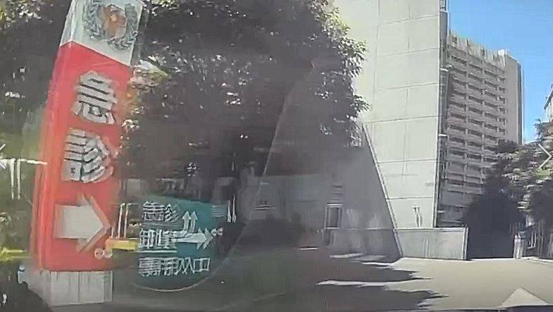 一年叫上百次救護車!24歲醫療惡霸踹傷輔大急診室女護理師、怒罵醫生聲押獲准