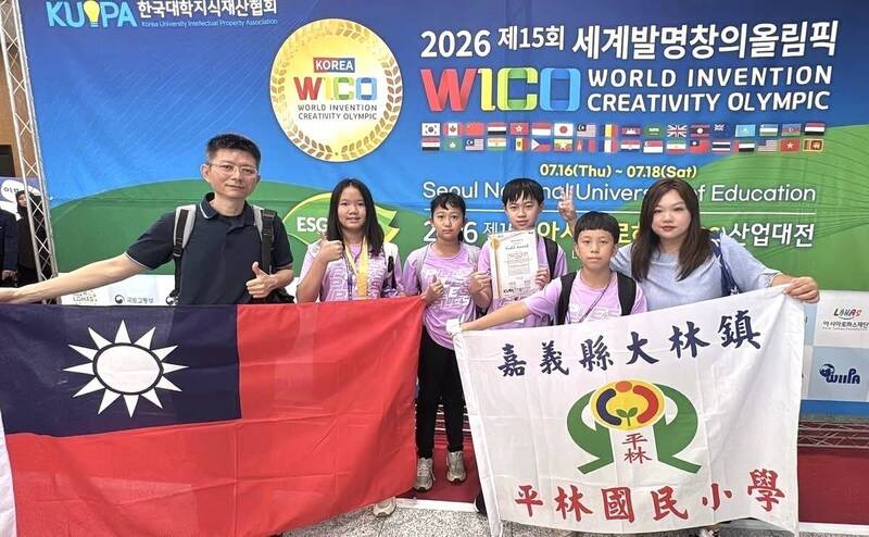 AI關懷高齡長者 嘉義平林國小智慧避難燈拿世界發明賽金牌