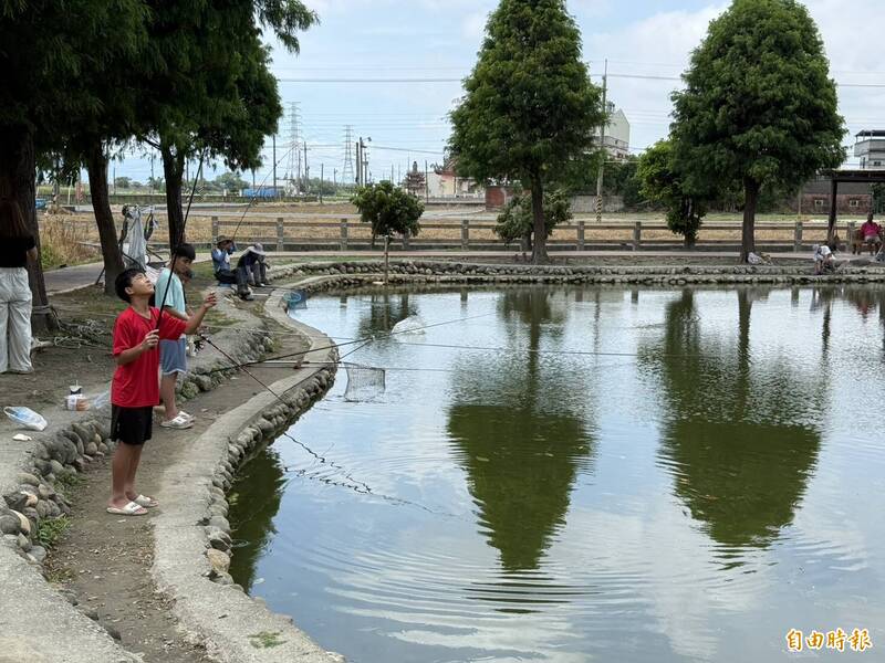 平安餐後再衝免費釣魚!元長武安洲廟旁藏秘境 單月逾5000人次造訪