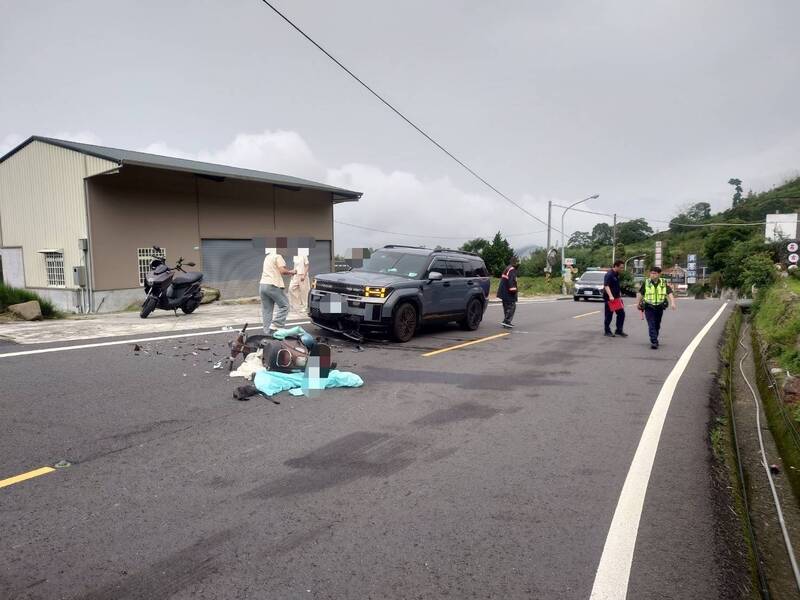 台18線驚悚對撞 7旬翁騎機車酒駕逆向撞轎車身亡