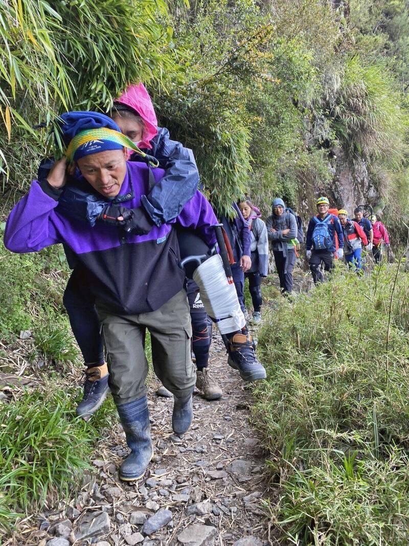 玉山守護者2-1》救援無數!傳奇巡山員方有水 雲上明燈守護41載