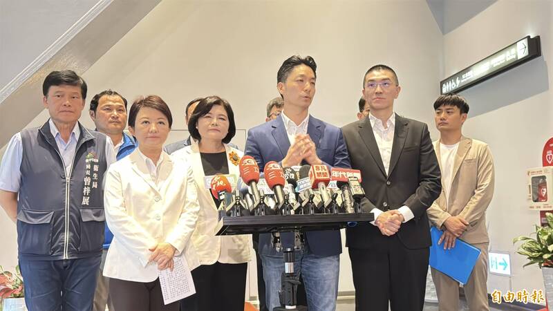 盧秀燕、蔣萬安上街玩「甩鍋大會」 綠轟:中聯油在台中8年只查1次