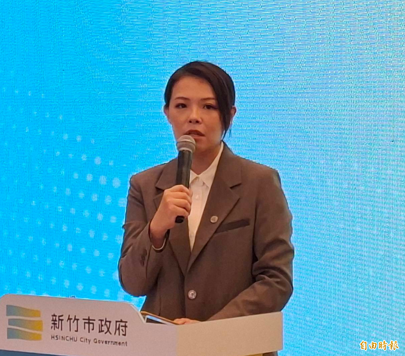 高虹安高調稱任內還百億 溫朗東列數據:都是中央幫新竹還債!