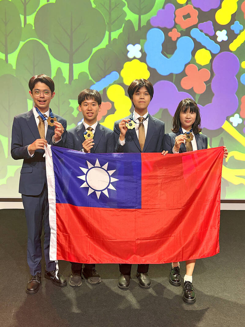 《TAIPEI TIMES》 Taiwan takes one silver, seven golds in olympiads