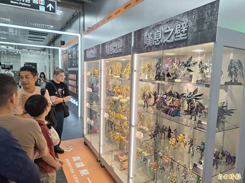 燃燒吧小宇宙!高捷動漫街「嘆息之壁」首展120件聖鬥士珍藏