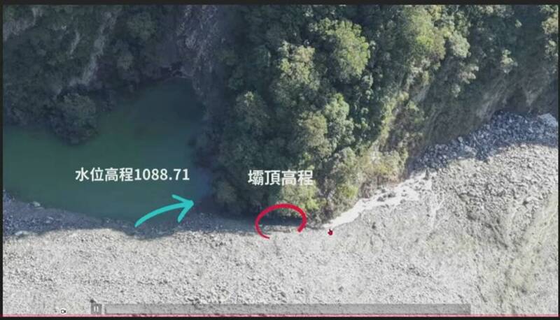 暫解除紅警!萬里溪堰塞湖滿庫未溢流 萬里溪河道仍禁入