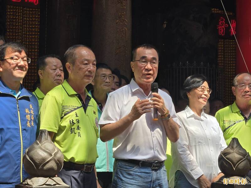 三重義天宮頒發獎助學金 李四川勉勵學子回饋社會