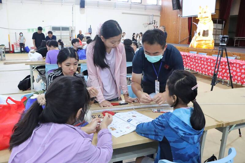 迎接2027台灣燈會 苗栗250師生傳承工藝融入環保