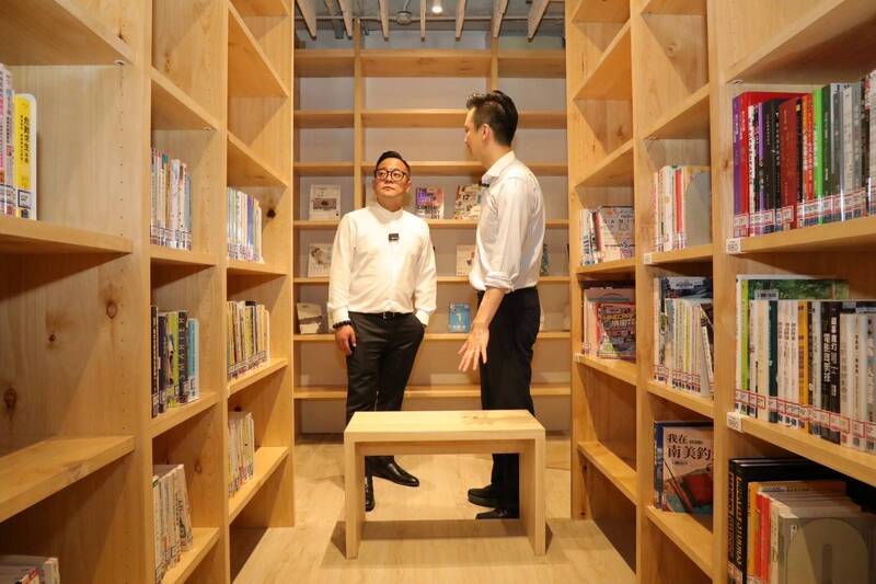 打造「基隆」城市品牌 童子瑋參訪竹北向鄭朝方取經