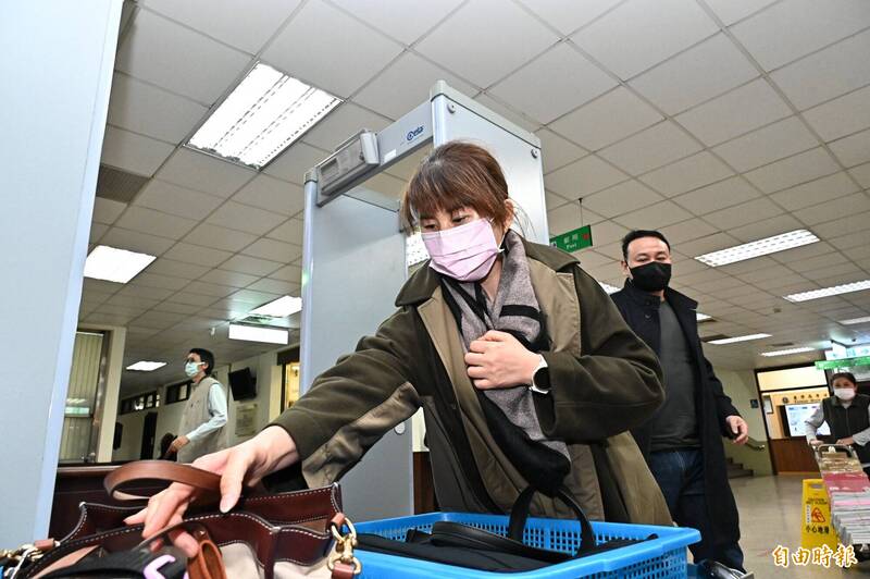 「白狼」兒媳王姝茵違銀行法 判刑1年7月定讞將入獄